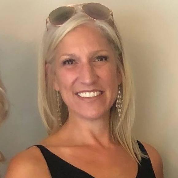 Meet your Posher, Danielle - Picture 1 of 1